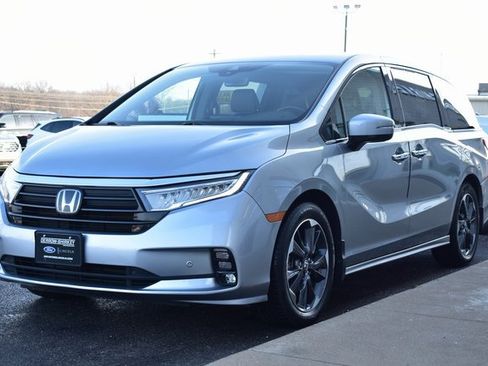 Used 2023 Honda Odyssey Elite image 12