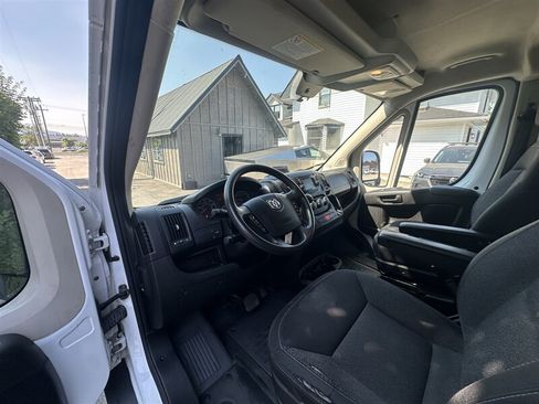 Used 2017 RAM ProMaster 3500 w/ Mopar Trailer Tow Group FWD image 5