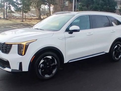 New 2026 Kia Sorento EX w/ EX Premium Package AWD/4WD image 7
