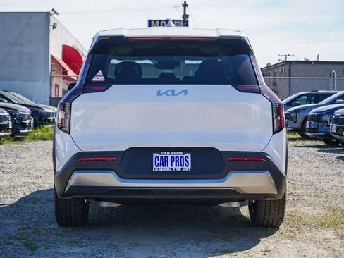 New 2026 Kia EV9 Light RWD image 14