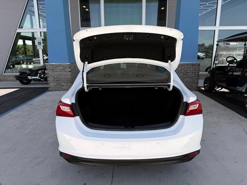 Used 2024 Chevrolet Malibu LT FWD image 38
