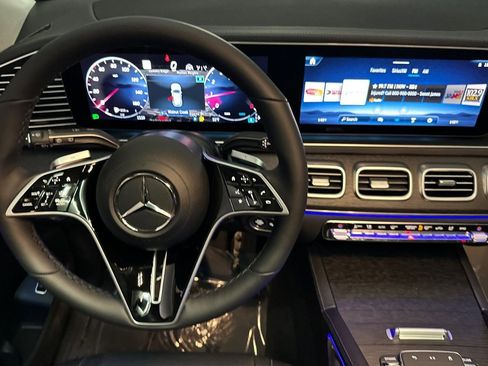 New 2026 Mercedes-Benz GLE 580 4MATIC image 26