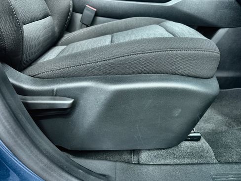 New 2026 Chevrolet Equinox LT FWD image 34