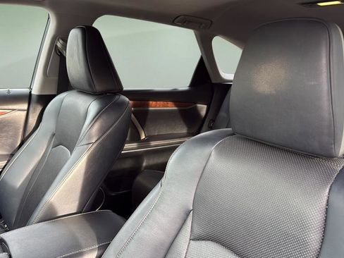 Used 2020 Lexus RX 350L Premium image 11