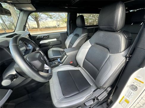Used 2024 Ford Bronco Big Bend image 11