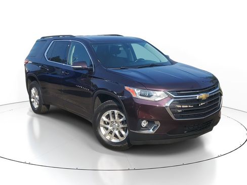 Used 2020 Chevrolet Traverse LT FWD image 1