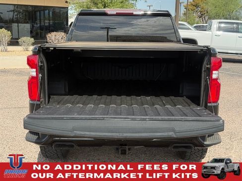 Used 2021 Chevrolet Silverado 1500 Custom Trail Boss w/ Midnight Edition AWD/4WD image 6