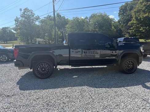 Used 2020 GMC Sierra 2500 AT4 w/ AT4 Premium Package AWD/4WD image 9