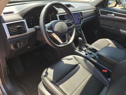 Used 2023 Volkswagen Atlas SE AWD/4WD image 23