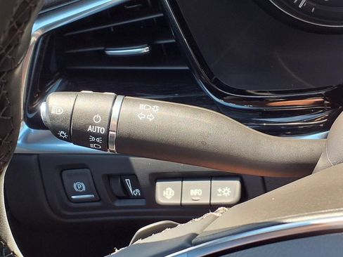 Used 2026 Cadillac XT5 Premium Luxury w/ LPO, Floor Liner Package AWD/4WD image 19