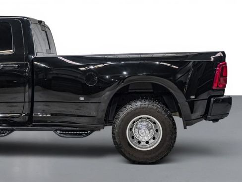Used 2026 RAM 3500 Laramie AWD/4WD image 11