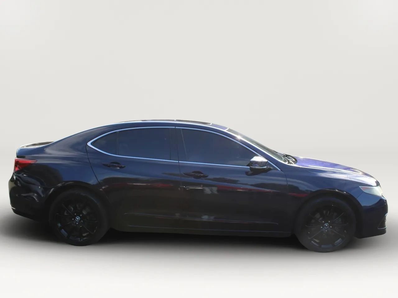 Used 2015 Acura TLX w/ Technology Package FWD image 11