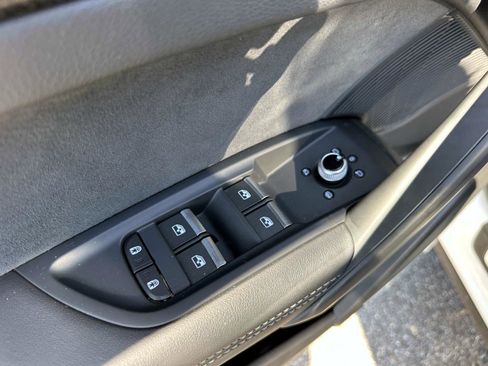 Used 2023 Audi SQ5 Premium Plus w/ Premium Plus Package image 18