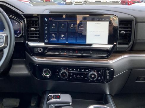 Used 2024 Chevrolet Silverado 1500 LT Trail Boss w/ LPO, Dark Essentials Package image 6