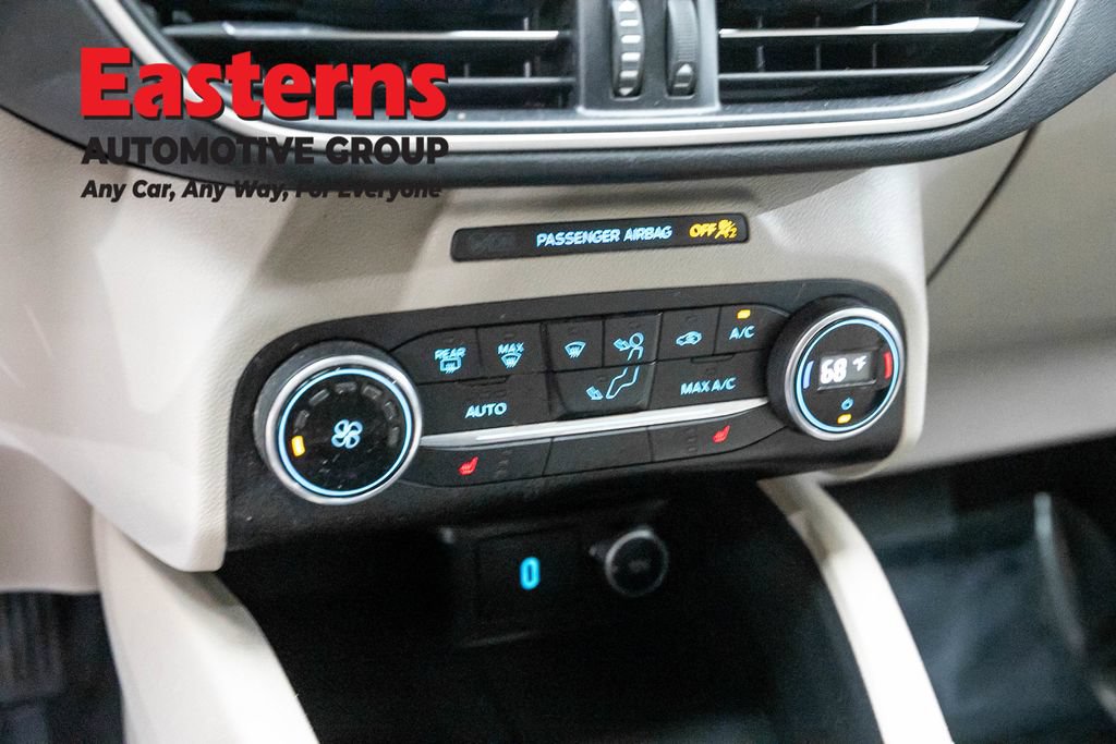 Used 2020 Ford Escape SE AWD/4WD image 21