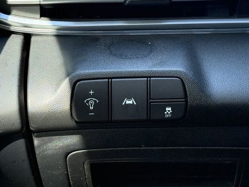 Used 2023 Hyundai Elantra SEL w/ Convenience Package FWD image 18