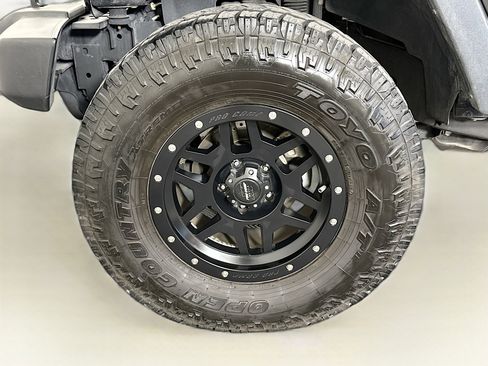 Used 2014 Jeep Wrangler Unlimited Sport w/ Quick Order Package 24S image 11