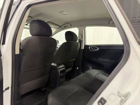 Used 2014 Nissan Sentra SR FWD image 35