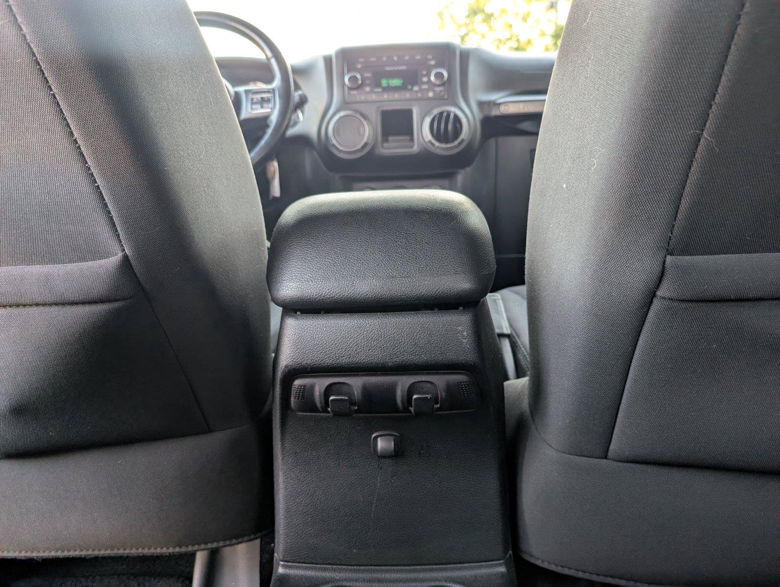 Used 2017 Jeep Wrangler Unlimited Sport w/ Max Tow Package AWD/4WD image 29