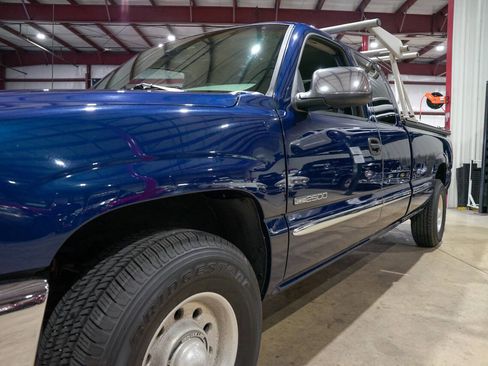 Used 1999 GMC Sierra 2500 SLE 3dr Extended Cab LB HD w/ Marketing Option Pkg image 34
