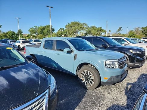 Used 2022 Ford Maverick Lariat w/ Lariat Luxury Package AWD/4WD image 2