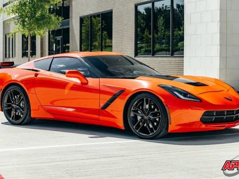 Used 2019 Chevrolet Corvette Stingray Coupe w/ Carbon Flash Badge Package RWD image 56