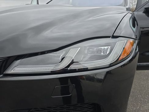 Used 2021 Jaguar F-PACE S image 32