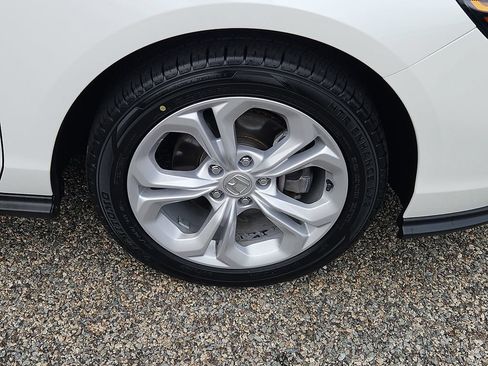 Certified 2024 Honda Accord LX image 10