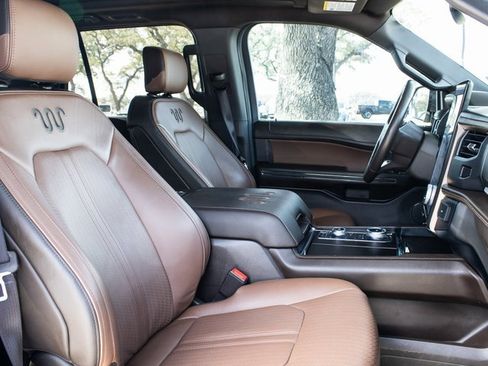 Used 2023 Ford Expedition King Ranch image 18