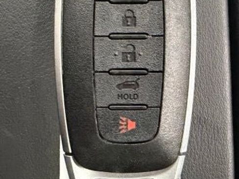 Used 2023 Nissan Rogue Platinum AWD/4WD image 21