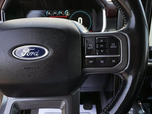Used 2022 Ford F150 Lariat w/ Equipment Group 502A High AWD/4WD image 19