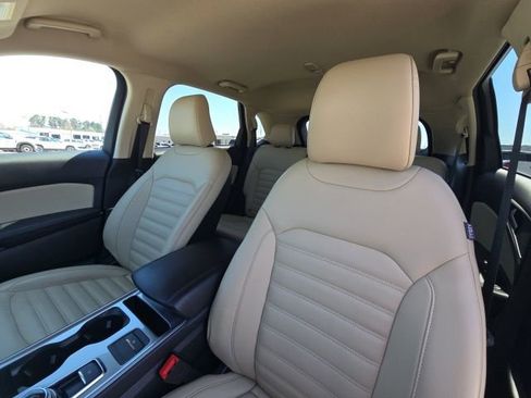 Used 2024 Ford Edge SEL w/ Convenience Package image 24