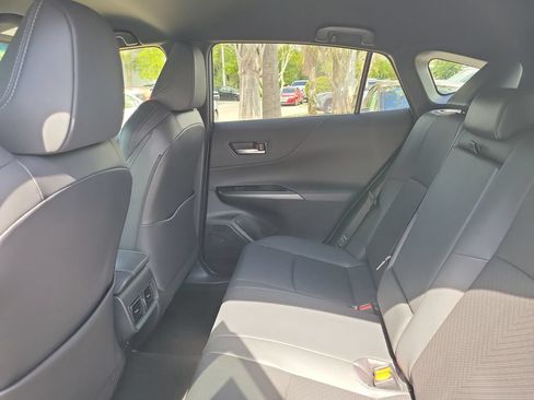 Certified 2021 Toyota Venza XLE w/ Softex Package AWD/4WD image 24