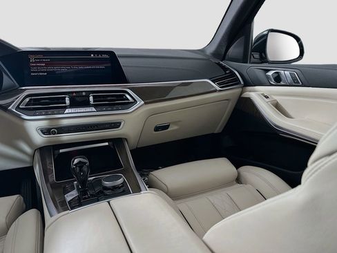 Used 2022 BMW X5 xDrive40i w/ Premium Package AWD/4WD image 26
