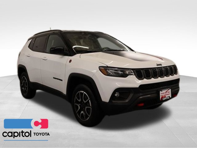 Used 2025 Jeep Compass Trailhawk AWD/4WD 360° Tour