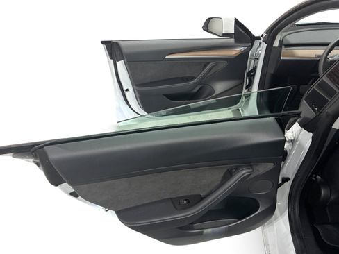 Certified 2023 Tesla Model 3 Long Range AWD/4WD image 10