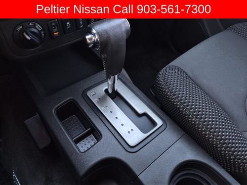 Used 2018 Nissan Frontier PRO-4X AWD/4WD image 35