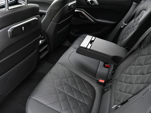 Certified 2024 BMW X6 xDrive40i w/ Premium Package image 11