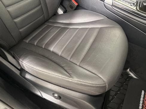Used 2021 Mercedes-Benz GLC 300 4MATIC image 29
