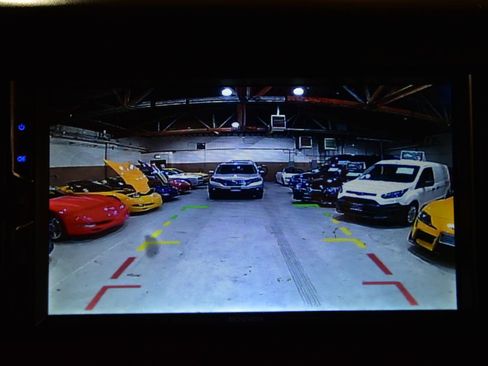 Used 2017 Jeep Wrangler Unlimited Rubicon w/ Cold Weather Group image 27