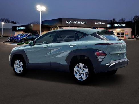 New 2026 Hyundai Kona SE image 4