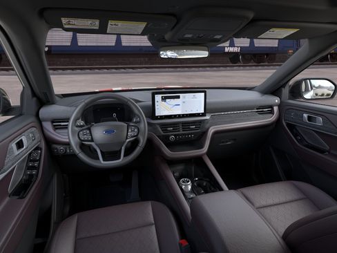 New 2026 Ford Explorer Platinum RWD image 9