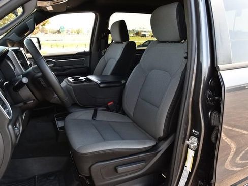 Used 2022 RAM 1500 Big Horn AWD/4WD image 21