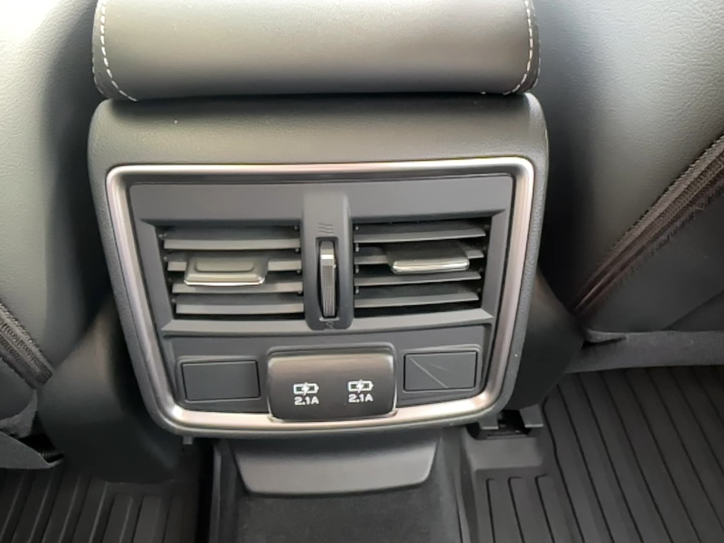 Used 2024 Subaru Forester Limited AWD/4WD image 12