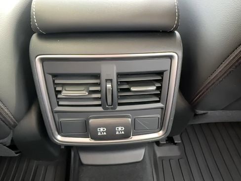 Certified 2024 Subaru Forester Limited image 12