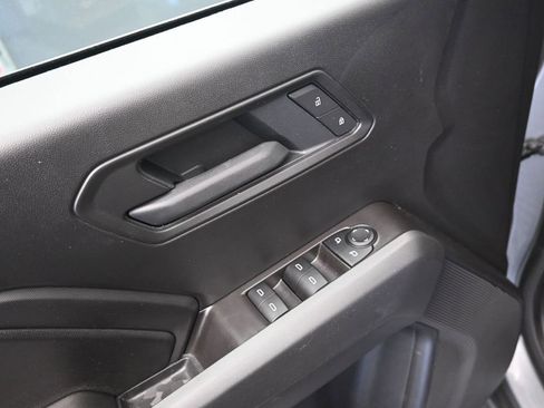 Used 2025 Chevrolet Colorado W/T w/ WT Custom Package image 22