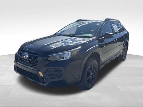 Used 2025 Subaru Outback Wilderness AWD/4WD image 3