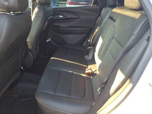 Used 2023 Chevrolet TrailBlazer ACTIV w/ Sun and Liftgate Package AWD/4WD image 18