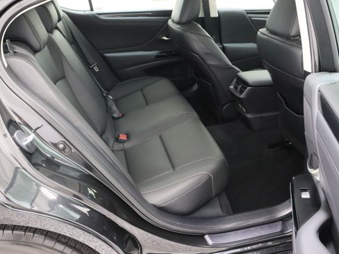 Used 2024 Lexus ES 350 w/ Accessory Package (Z2) FWD image 35