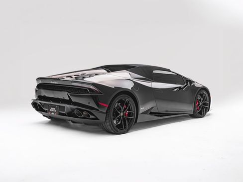 Used 2016 Lamborghini Huracan LP 610-4 AWD/4WD image 4